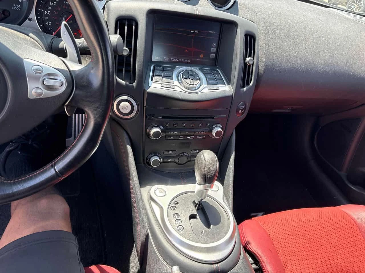 Nissan 370Z TOURING KEYLESS| ПОДГРЕВИ| 2 КЛЮЧА| КЛИП НА МОТОРА, снимка 9 - Автомобили и джипове - 54798590