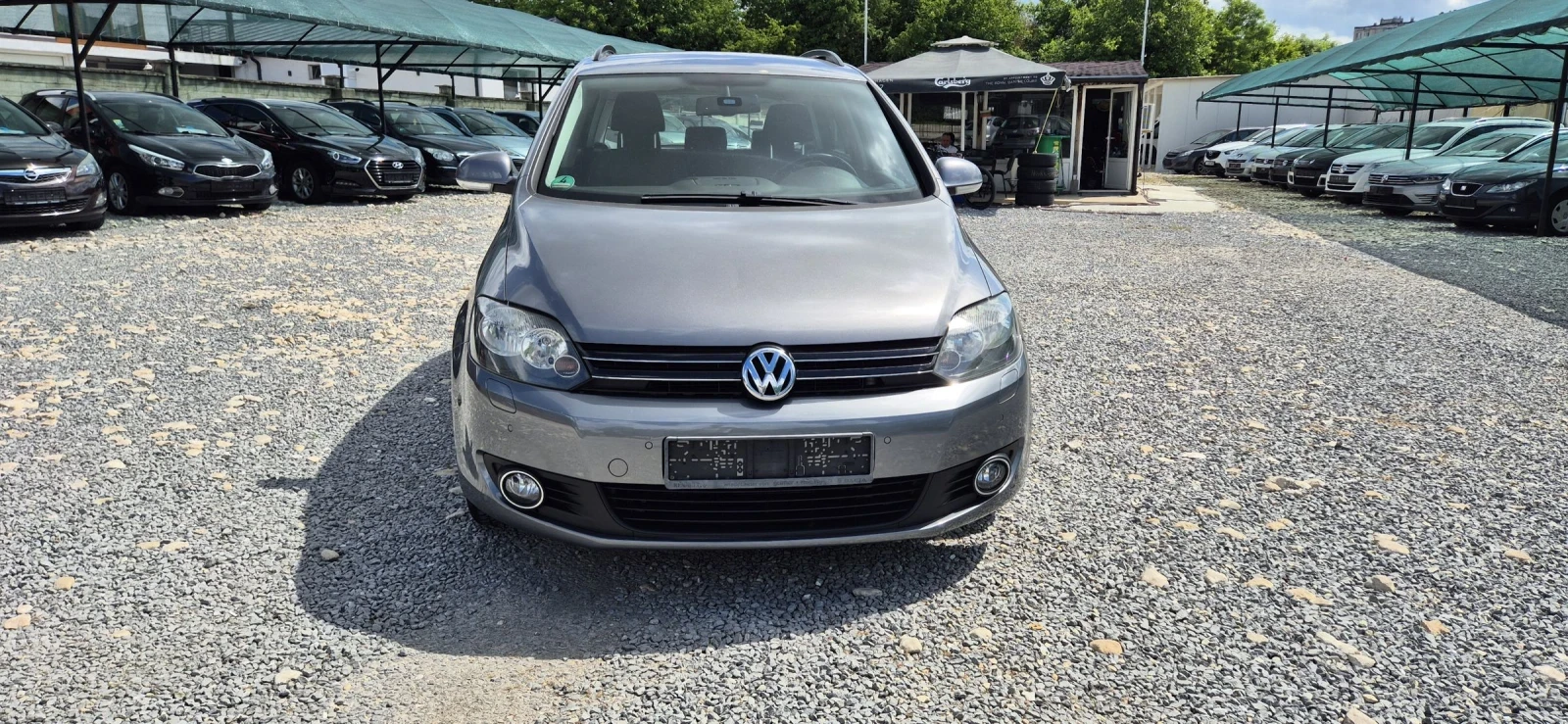 VW Golf Plus 1.6TDI, снимка 2 - Автомобили и джипове - 54965942