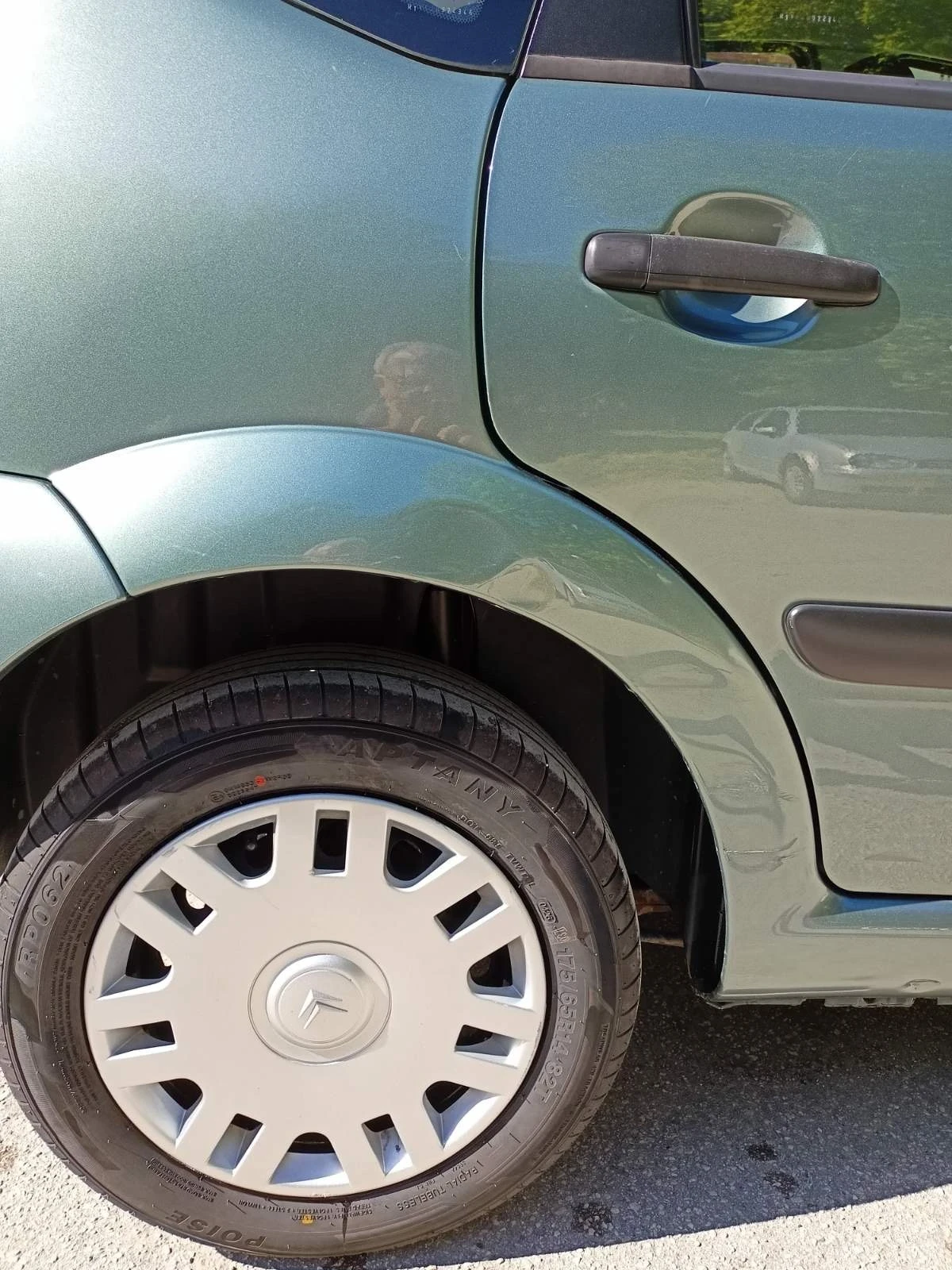 Citroen C3 1.4i (75 к.с.) - 2007г., снимка 3 - Автомобили и джипове - 54976865