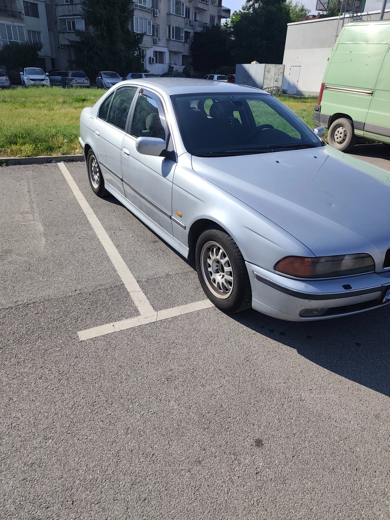BMW 520, снимка 7 - Автомобили и джипове - 55084894