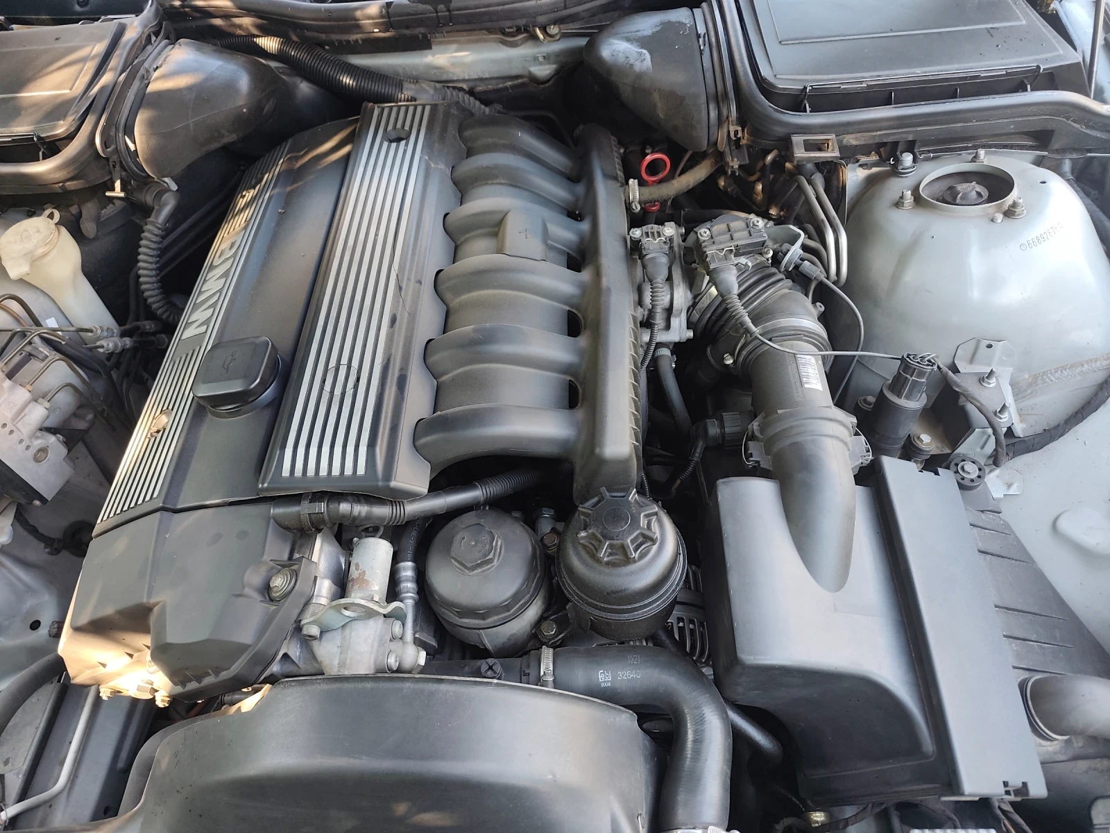 BMW 520, снимка 3 - Автомобили и джипове - 55084894