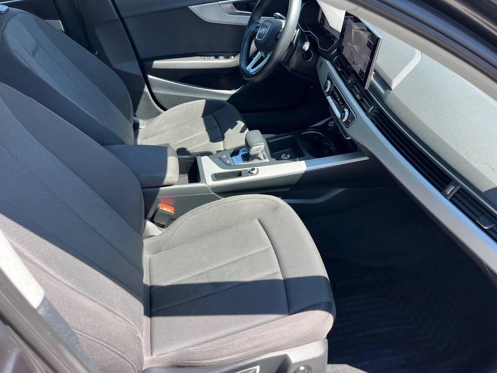 Audi A4 2.0TDI HYBRID, снимка 10 - Автомобили и джипове - 55510895