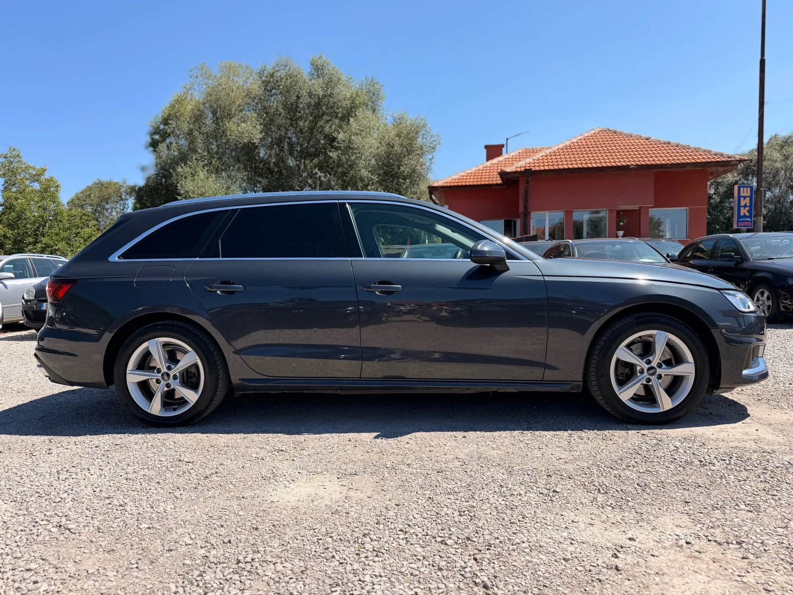Audi A4 2.0TDI/FULL LED/Distronic/MILD HYBRID , снимка 9 - Автомобили и джипове - 55510895