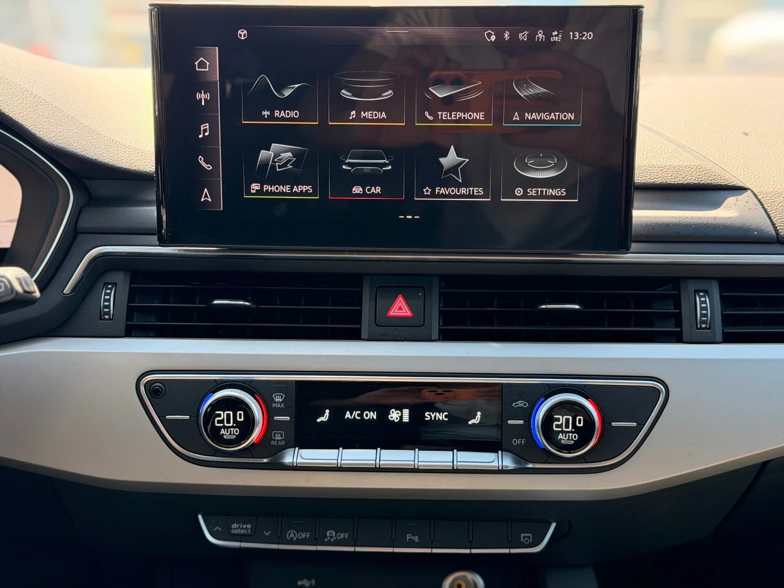 Audi A4 2.0TDI/FULL LED/Distronic/MILD HYBRID , снимка 17 - Автомобили и джипове - 55510895