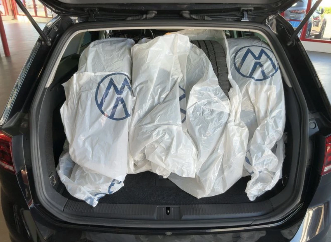 VW Passat 2.0TDI* 150к.с* СЕРВИЗНА КНИЖКА С ПЪЛНА ИСТОРИЯ В , снимка 9 - Автомобили и джипове - 55594306