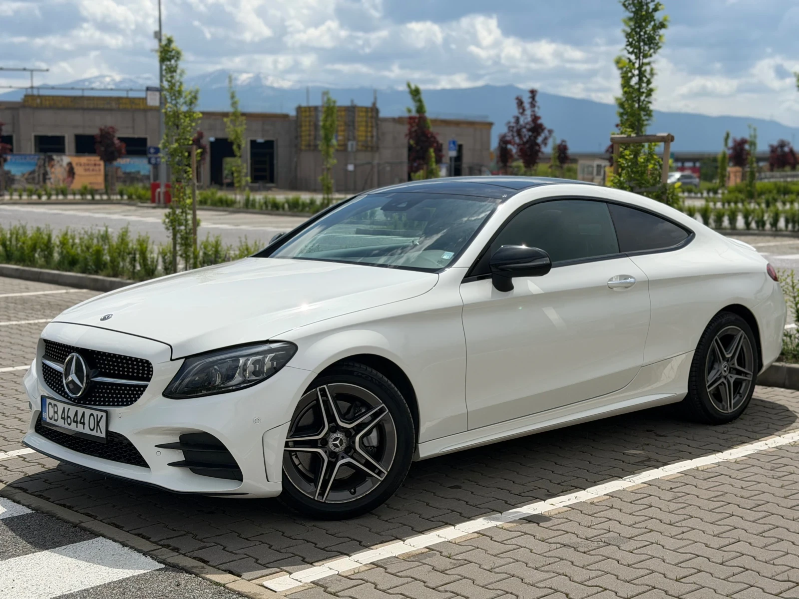 Mercedes-Benz C 300 4Matic / AMG / Burmester / Pano / 65k km