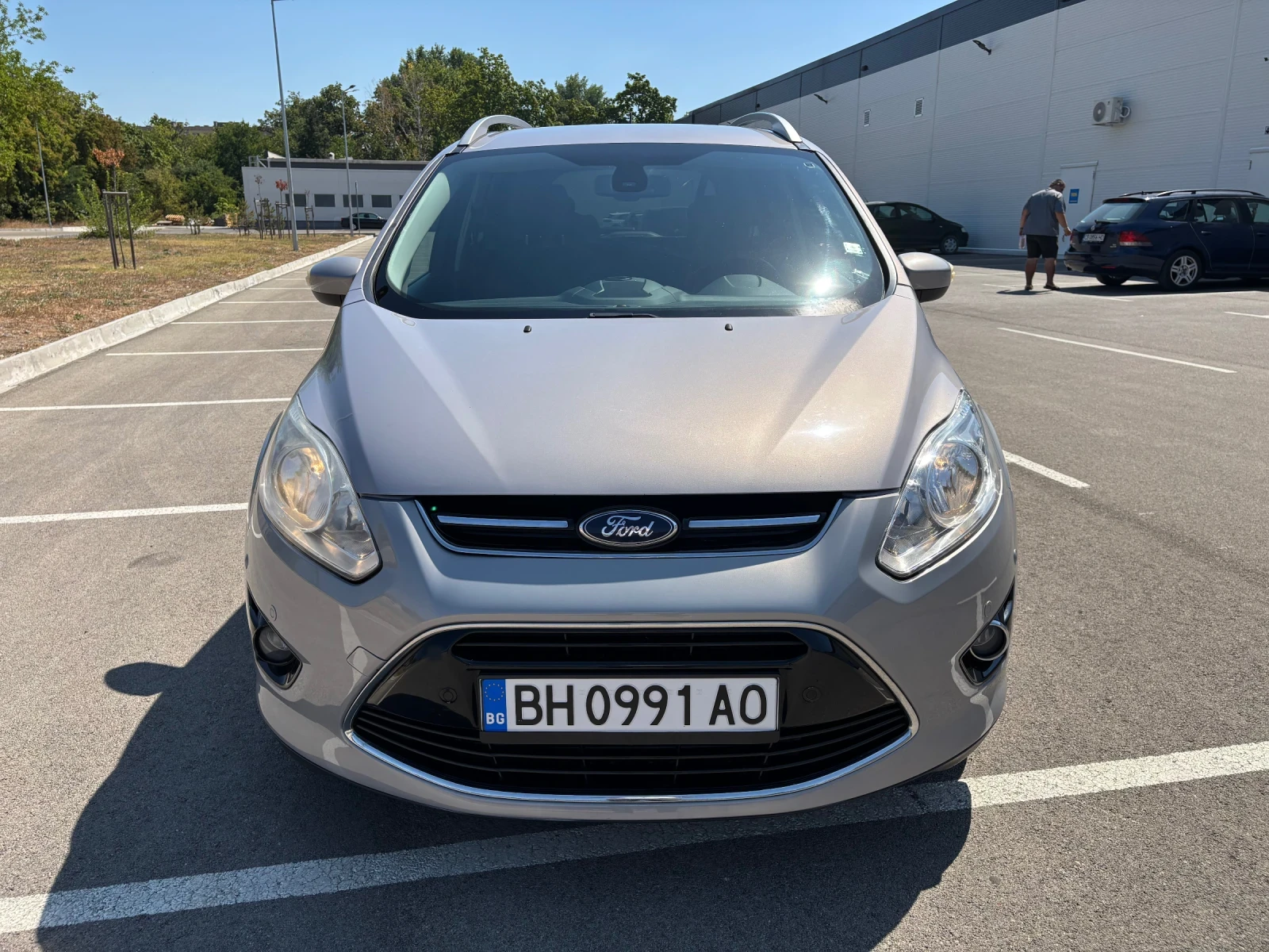 Ford Grand C-Max 2.0d Titanium, снимка 8 - Автомобили и джипове - 55854155