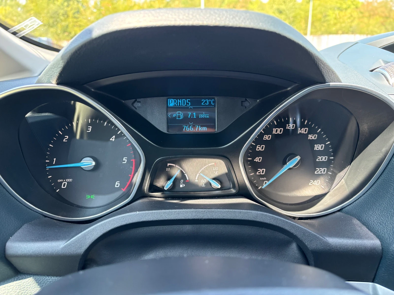 Ford Grand C-Max 2.0d Titanium, снимка 9 - Автомобили и джипове - 55854155