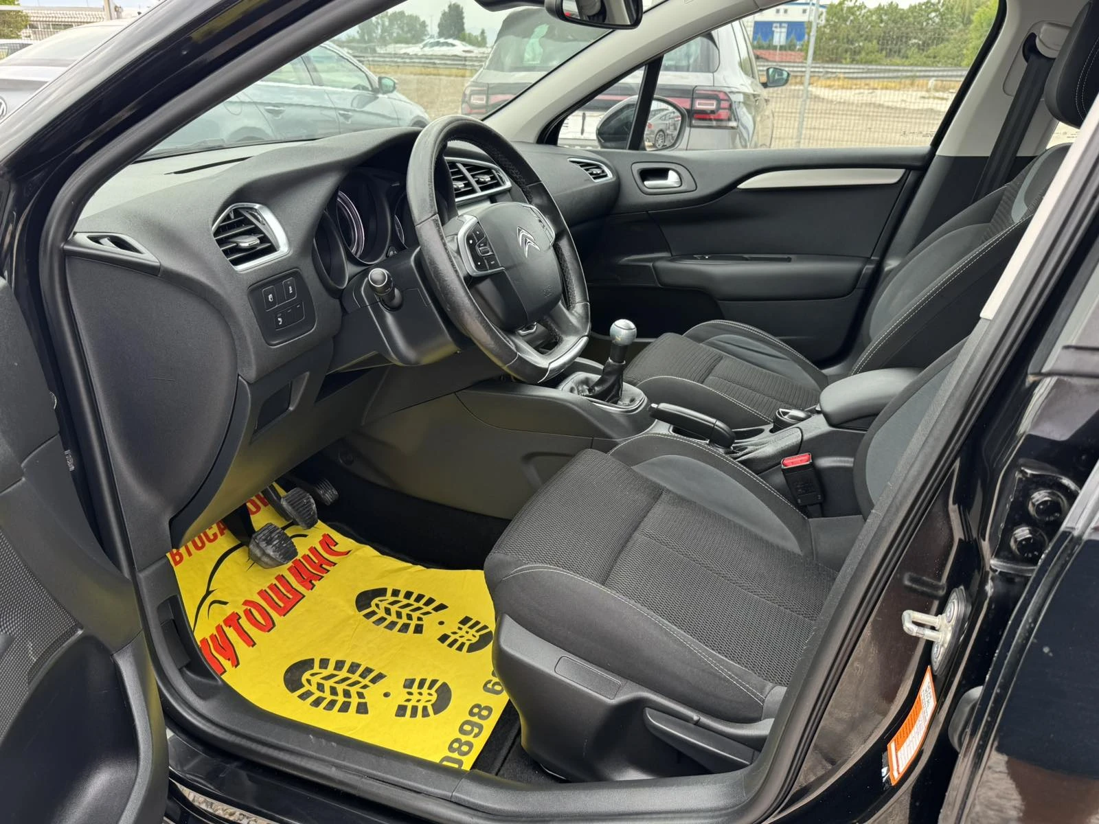 Citroen C4 1.6HDI, снимка 13 - Автомобили и джипове - 55900067