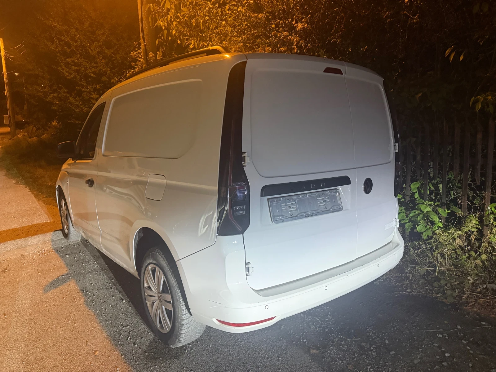 VW Caddy NEW MODEL * 2024* Дистроник* DIGITAL* * * , снимка 4 - Автомобили и джипове - 56238246