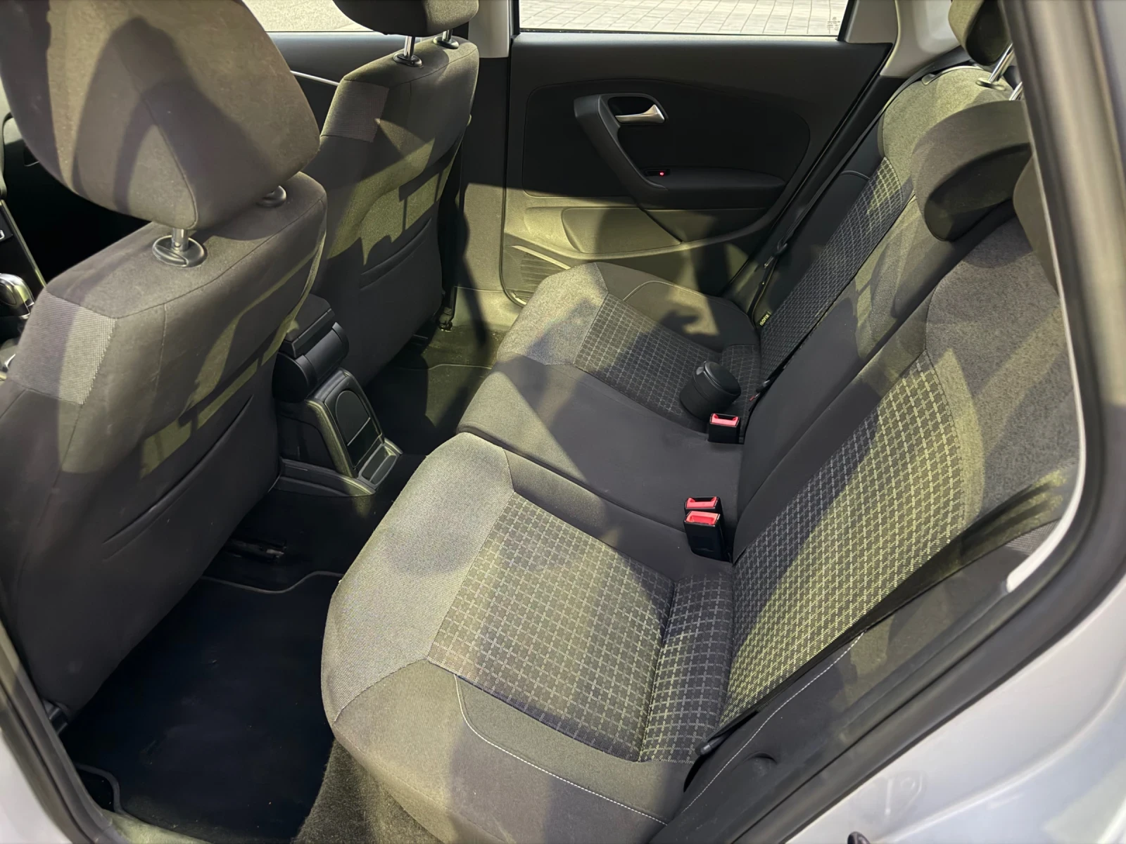 VW Polo 1.2 16v, снимка 10 - Автомобили и джипове - 56275167