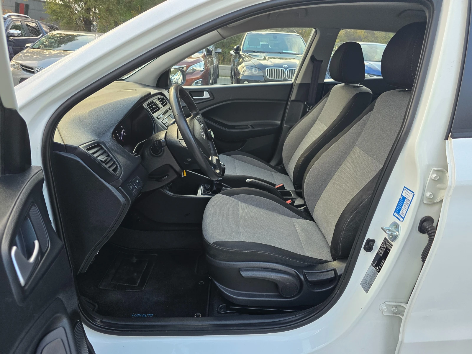 Hyundai I20 1.4CRDI, 90к.с., Евро 6!, снимка 8 - Автомобили и джипове - 56530264