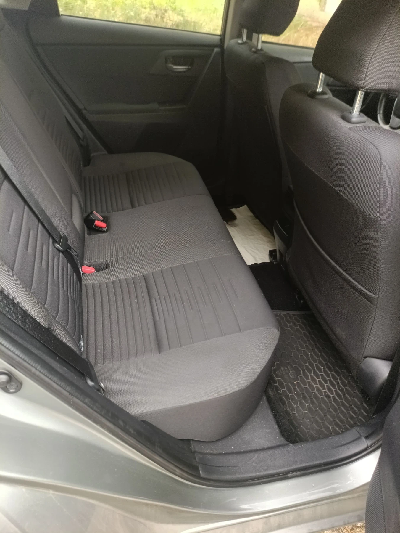 Toyota Auris, снимка 11 - Автомобили и джипове - 56609313