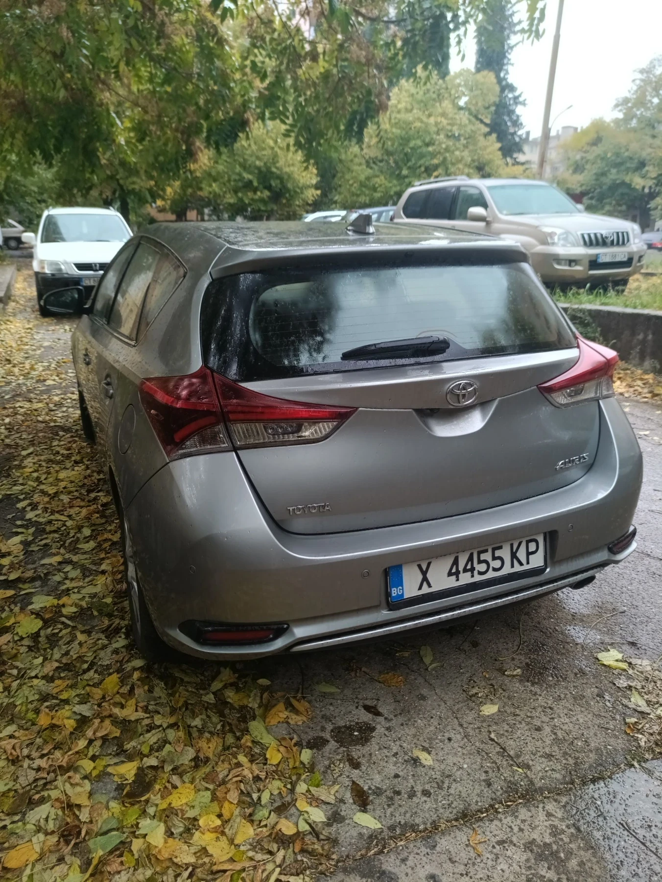 Toyota Auris, снимка 4 - Автомобили и джипове - 56609313