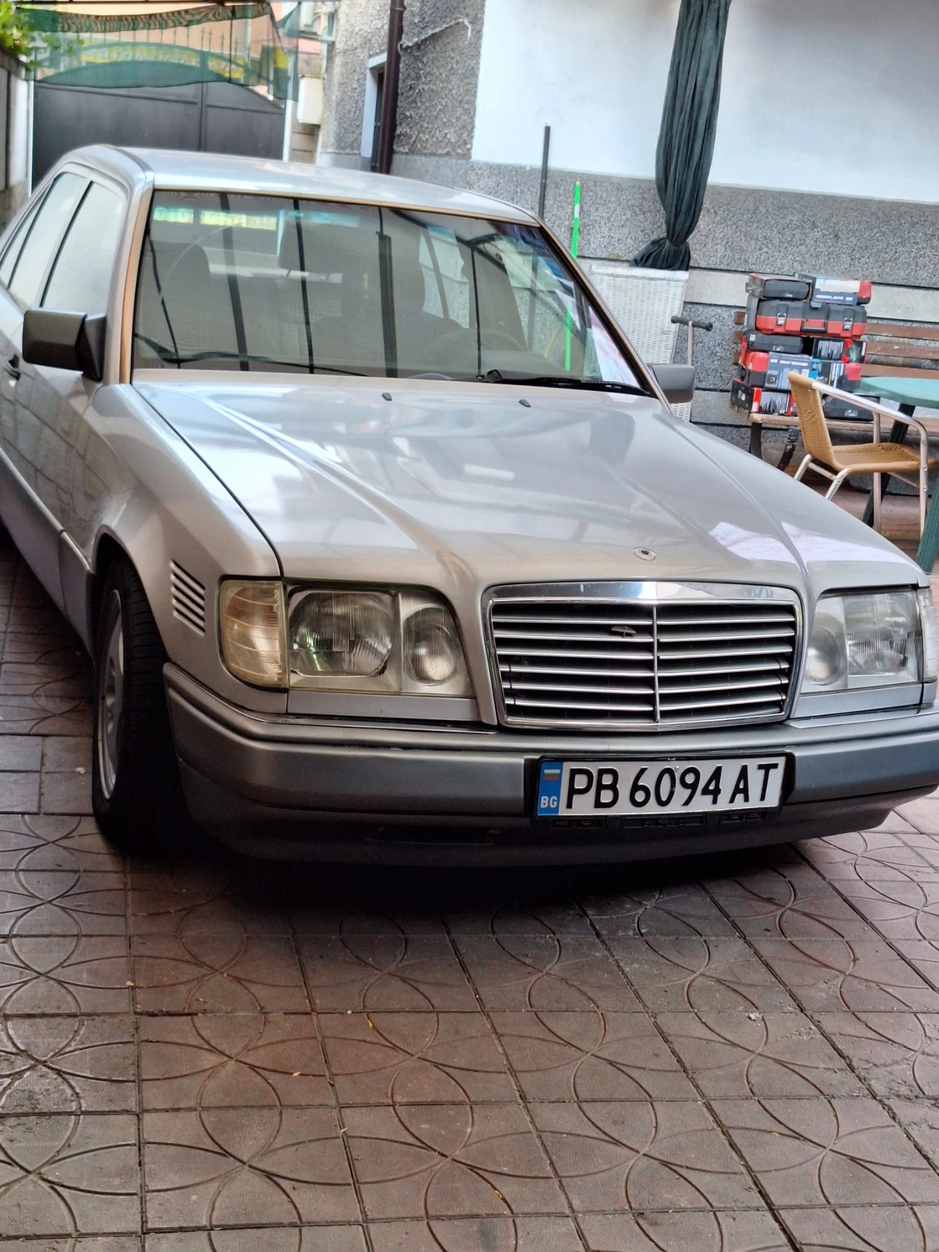 Mercedes-Benz E 250, снимка 11 - Автомобили и джипове - 56657861