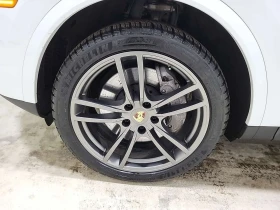 Porsche Cayenne * DISTRONIC* 360КАМЕРИ* HUD* BOSE* ОБДУХВАНЕ* , снимка 9
