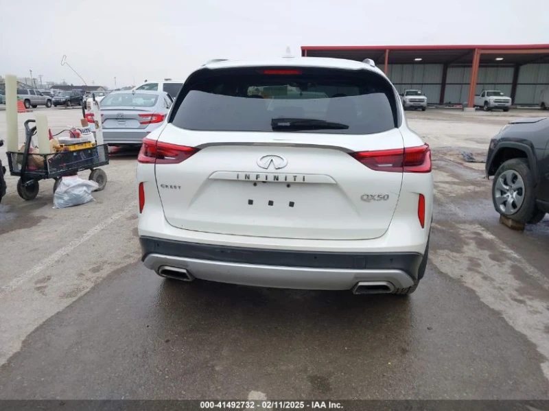 Infiniti QX50 2.0L I-4 DI, DOHC, VVT, TURBO, 268HP Front Wheel D, снимка 8 - Автомобили и джипове - 49466726