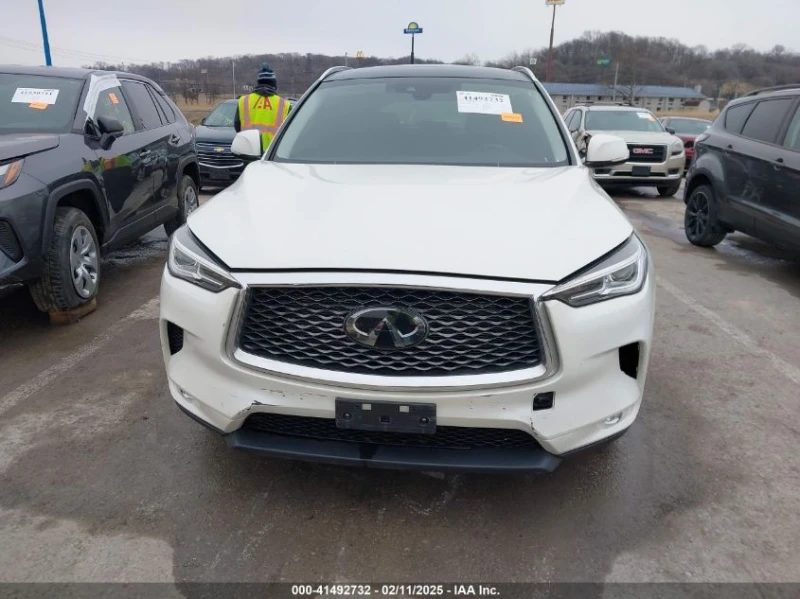 Infiniti QX50 2.0L I-4 DI, DOHC, VVT, TURBO, 268HP Front Wheel D, снимка 4 - Автомобили и джипове - 49466726