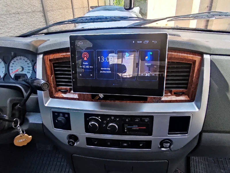 Dodge RAM 1500 Товарен 5+ 1, снимка 8 - Автомобили и джипове - 51360823