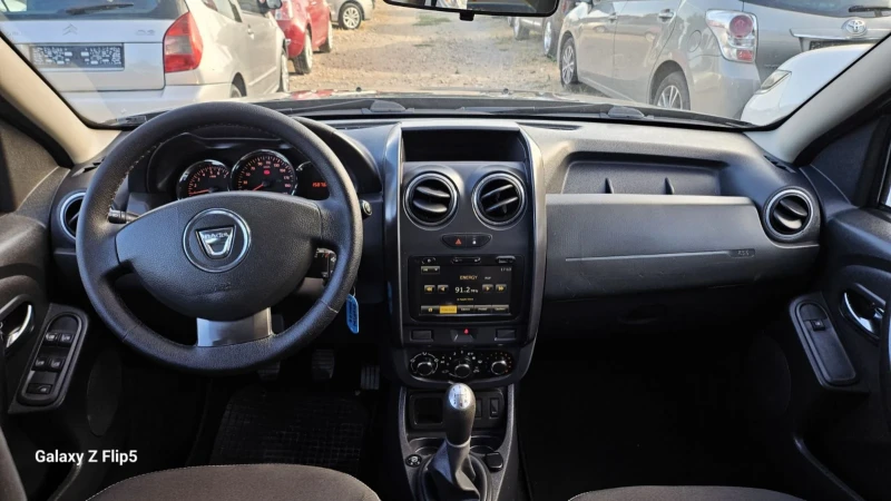 Dacia Duster 1.6i-LPG, снимка 9 - Автомобили и джипове - 51377333