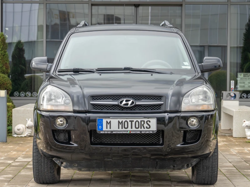 Hyundai Tucson 2.0 CRDI 4X4 Климатик, снимка 2 - Автомобили и джипове - 52436286