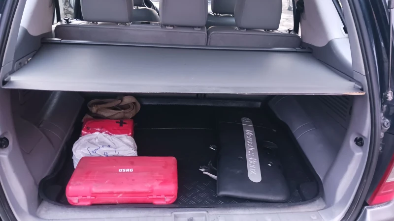 Mercedes-Benz ML 270 2.7D, снимка 5 - Автомобили и джипове - 52727350