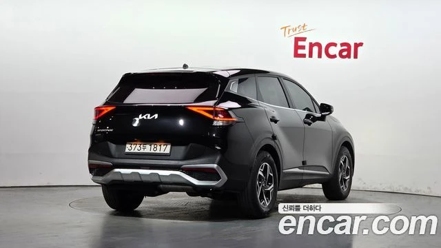 Kia Sportage | НИСКИ КМ | ЧИСТА ИСТОРИЯ, снимка 2 - Автомобили и джипове - 55712443