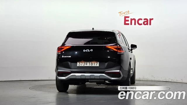 Kia Sportage | НИСКИ КМ | ЧИСТА ИСТОРИЯ, снимка 4 - Автомобили и джипове - 55712443