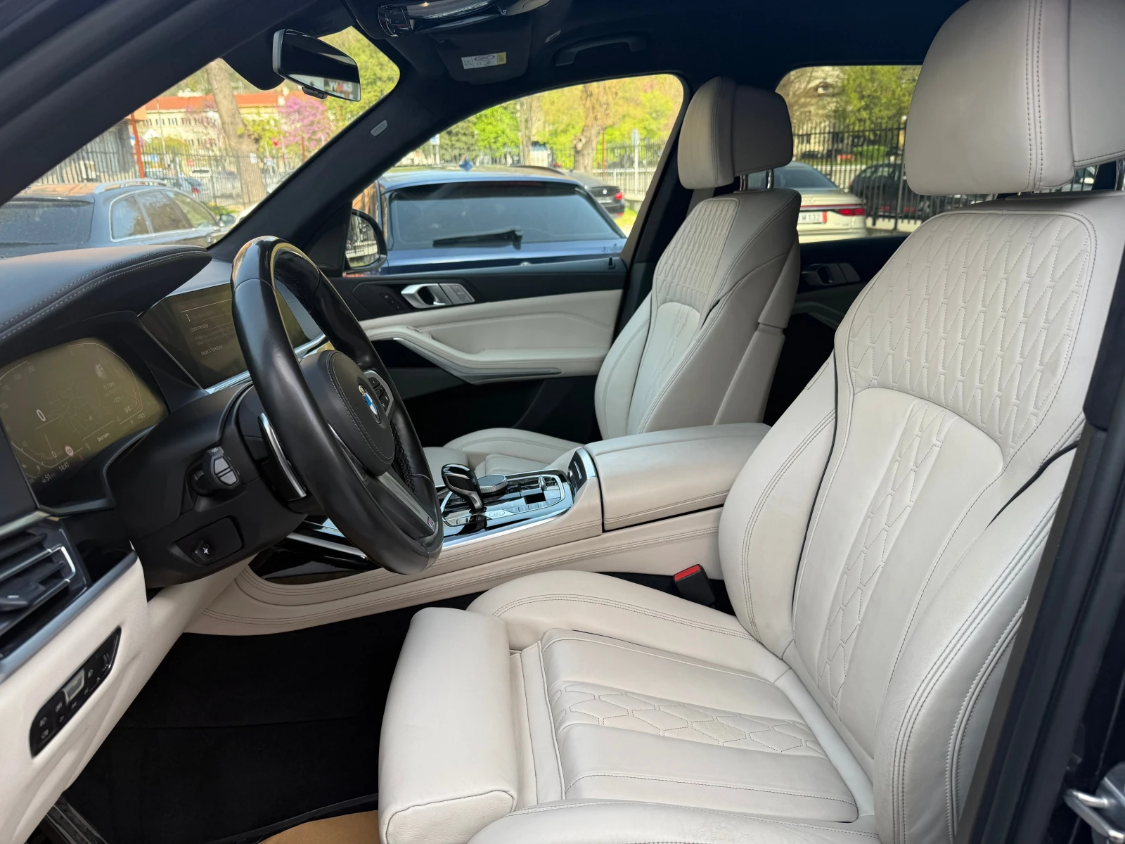 BMW X7 XDRIVE 30D TOP СЪСТОЯНИЕ - изображение 7