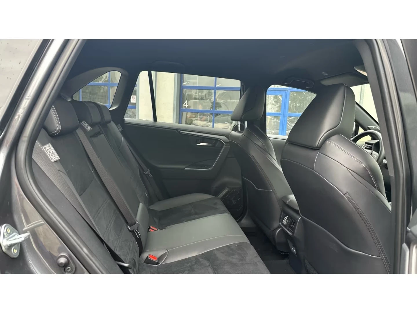 Toyota Rav4 GR-SPORT/306HP/HUD/CAM/DIGI/NAVI/LED/KLESS/183g - изображение 10