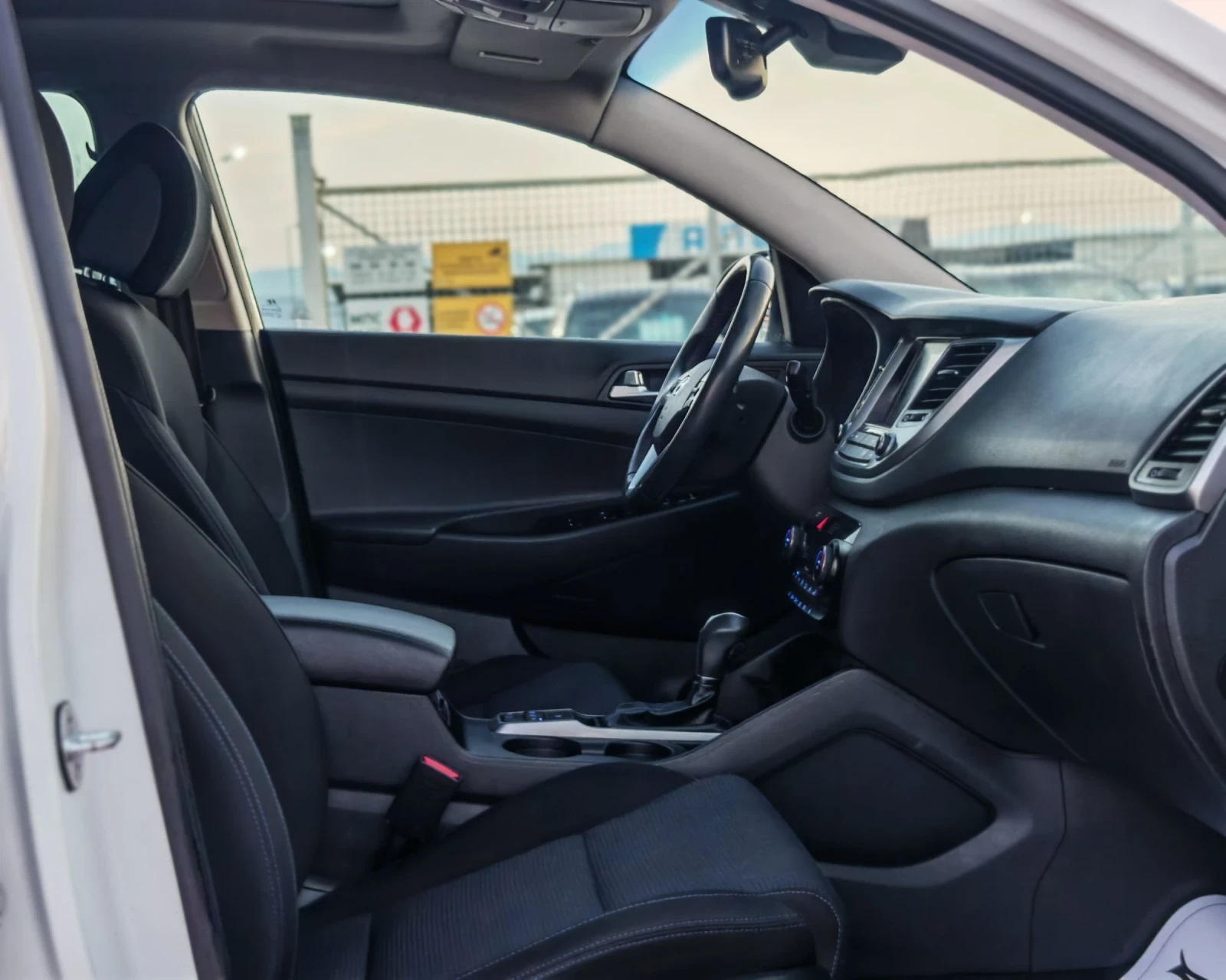 Hyundai Tucson 1.7 ДИЗЕЛ 141 К.С. !АВТОМАТ!КОЖА! БЕЗ АНАЛОГ! - изображение 10