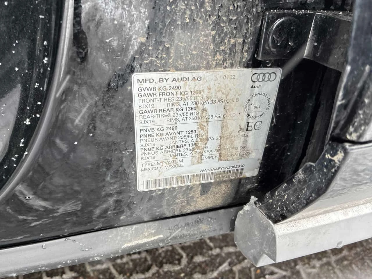 Audi Q5 Komfort / CAMERA / DISTRONIC Q, снимка 11 - Автомобили и джипове - 54301434