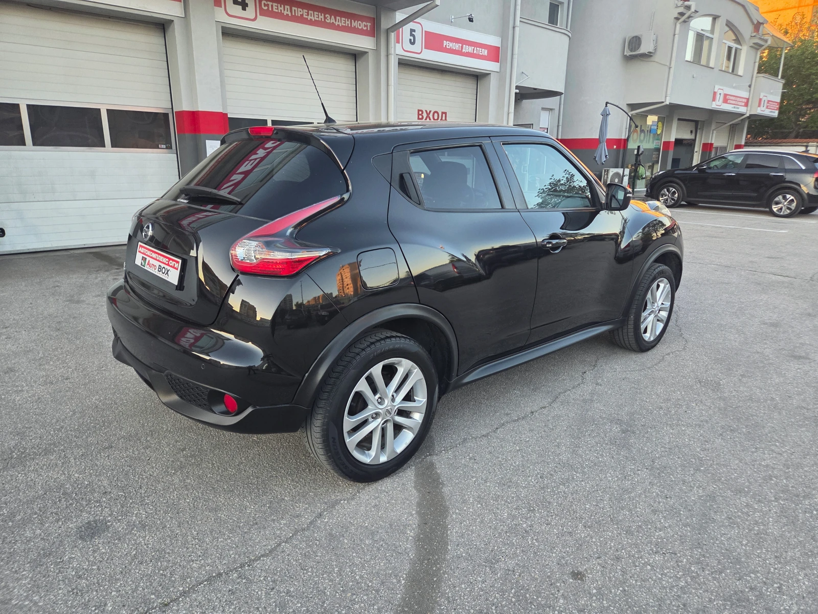 Nissan Juke 1.6i-ECO/GPL+ /Acenta/Navi/Камера, снимка 5 - Автомобили и джипове - 54334230