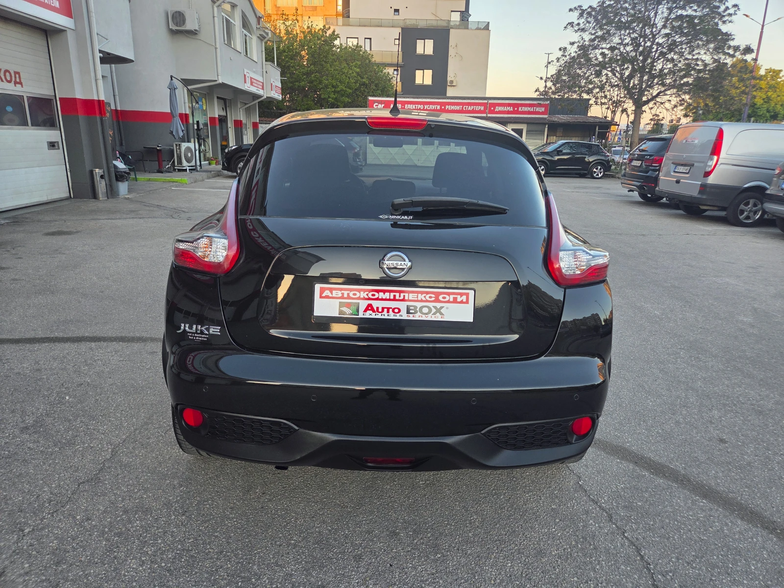 Nissan Juke 1.6i-ECO/GPL+ /Acenta/Navi/Камера, снимка 4 - Автомобили и джипове - 54334230