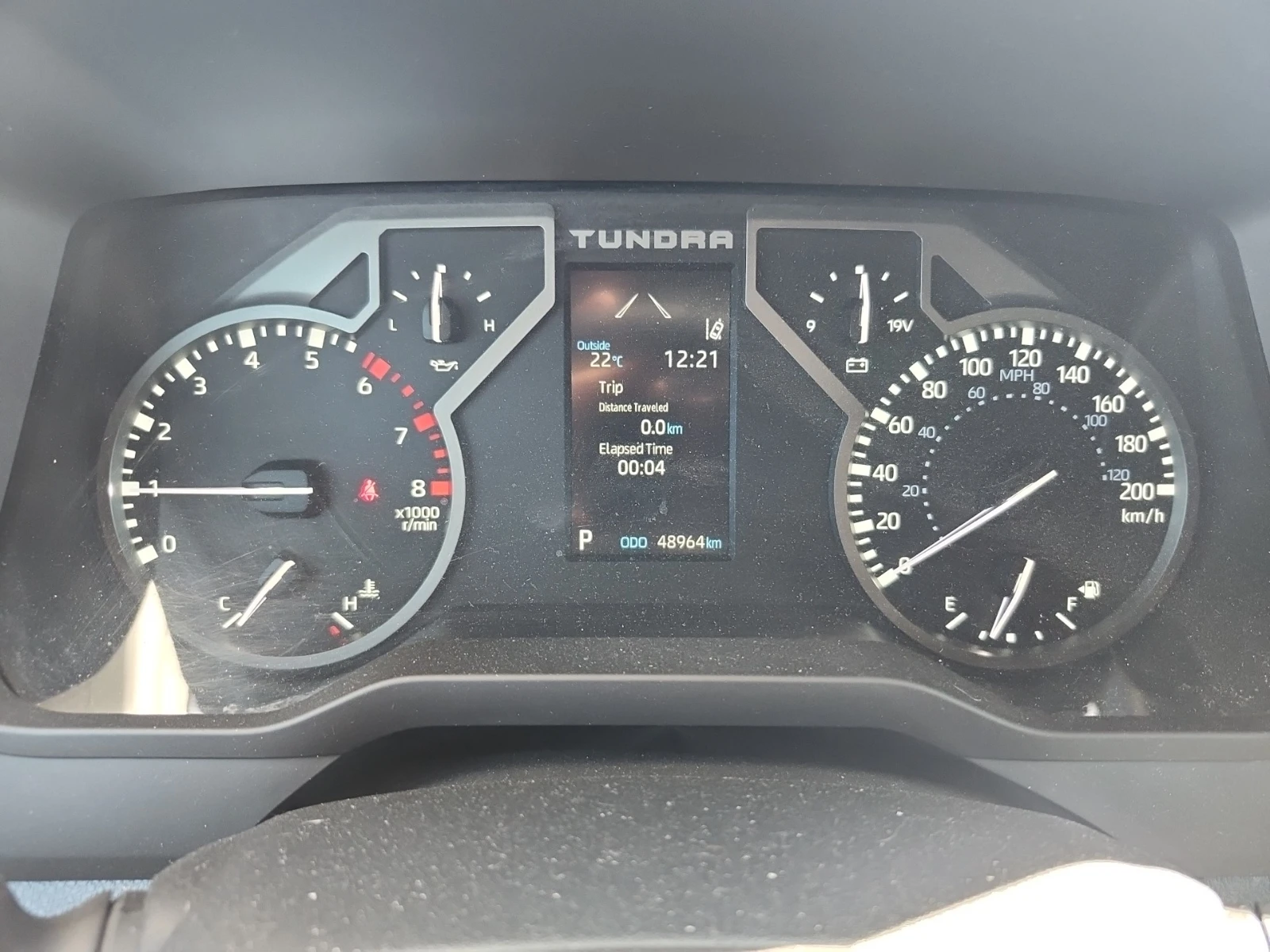 Toyota Tundra 4WD SR CrewMax , снимка 11 - Автомобили и джипове - 54477915
