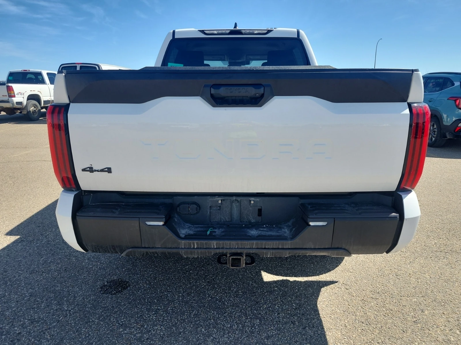 Toyota Tundra 4WD SR CrewMax , снимка 6 - Автомобили и джипове - 54477915