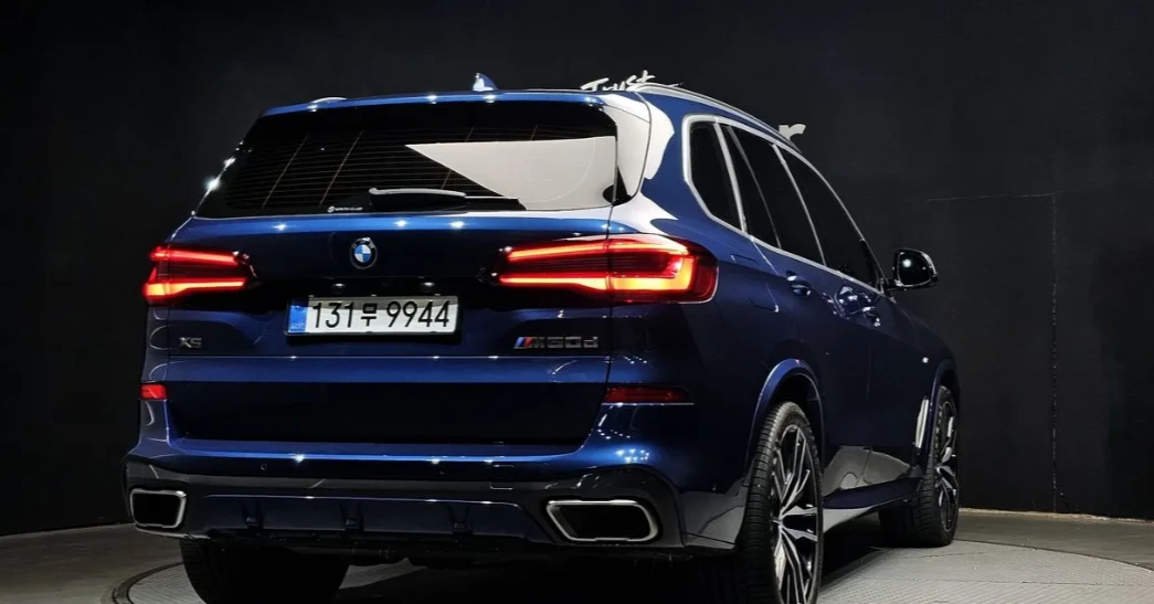 BMW X5 * АВТО КРЕДИТ* ЦЕНА ДО БГ * СЕРВИЗНА ИСТОРИЯ * , снимка 2 - Автомобили и джипове - 55448664