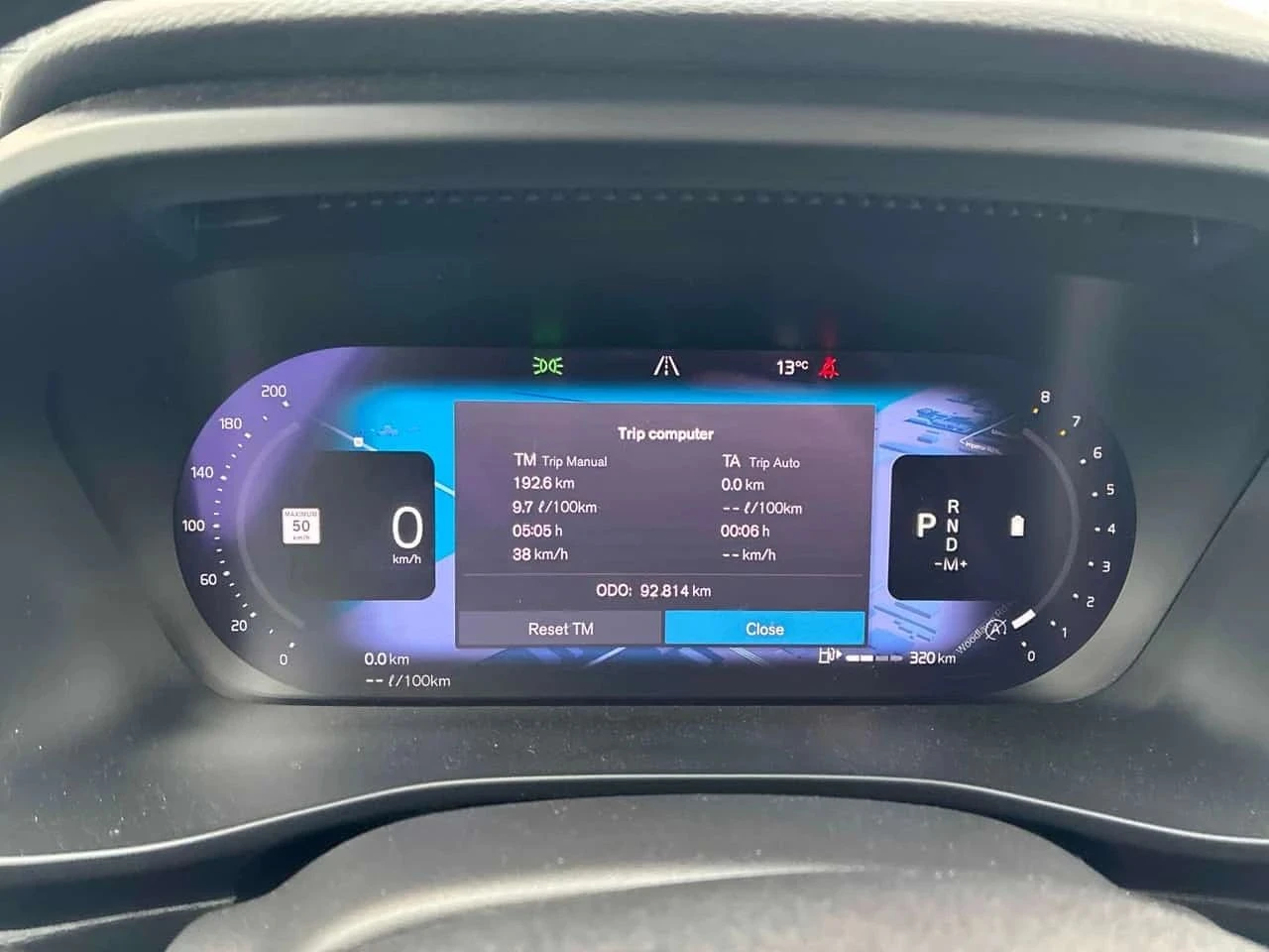 Volvo XC40, снимка 8 - Автомобили и джипове - 56713234