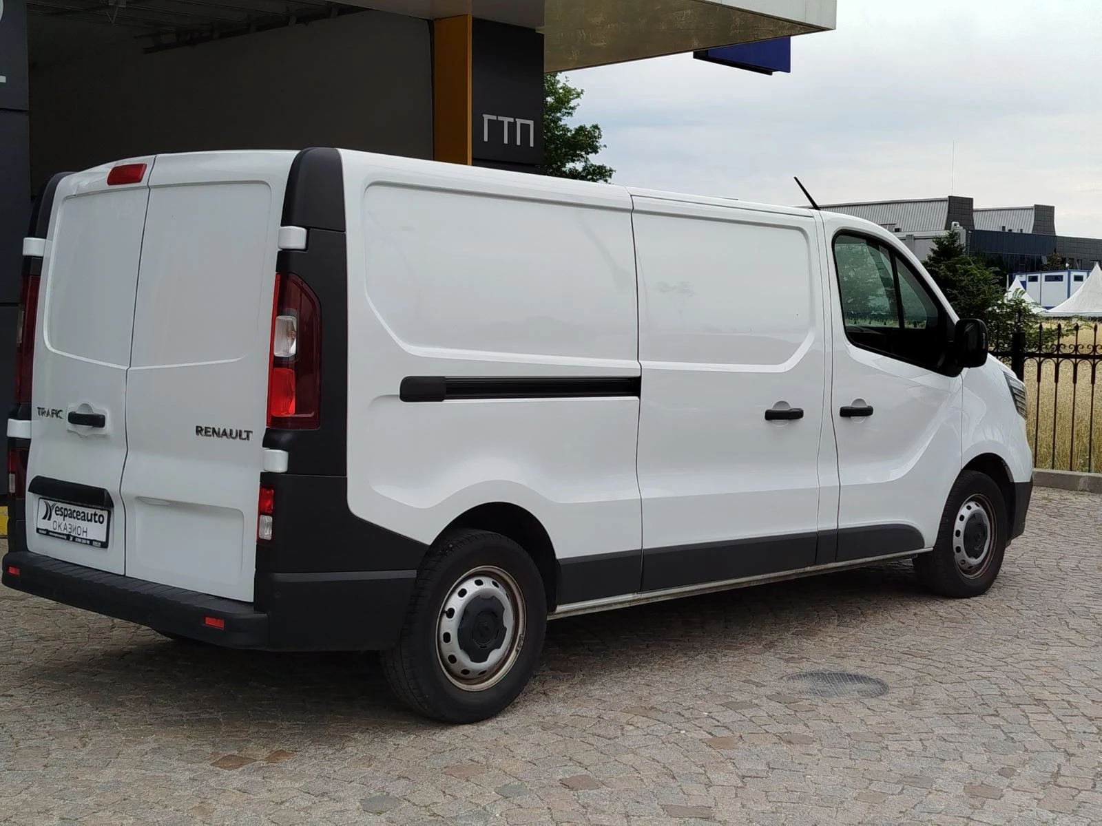 Renault Trafic 2.0 dCi/110 к.с/Life, снимка 5 - Бусове и автобуси - 55024590