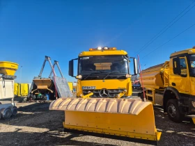     Mercedes-Benz Arocs 44