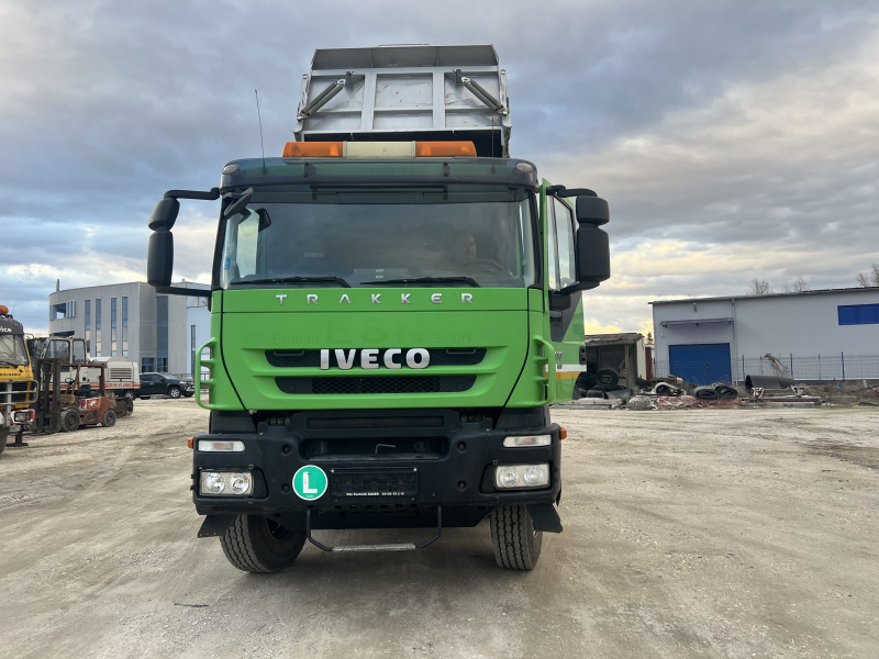 Iveco Trakker 8х4, Нов внос, , , снимка 4 - Камиони - 43824361