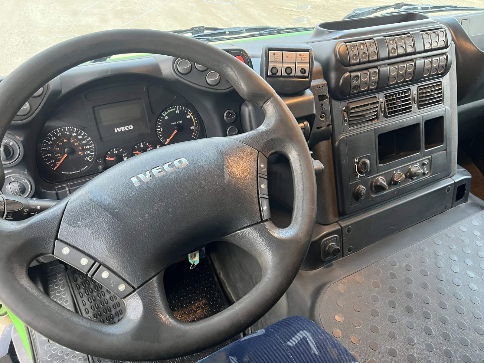 Iveco Trakker 84,  , ,  | Mobile.bg   14