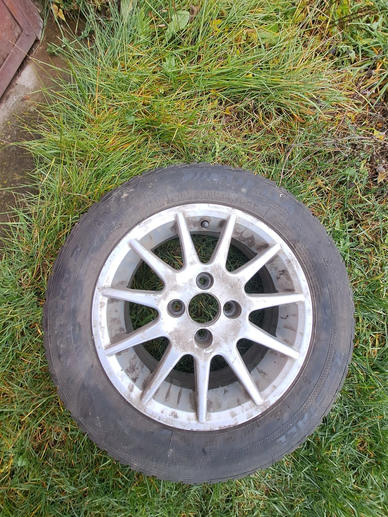 ���� � ������ 185/65R14 �� Renault Clio | Mobile.bg � ����������� 1