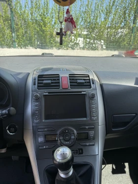 Toyota Auris 2.0 D4D, снимка 15