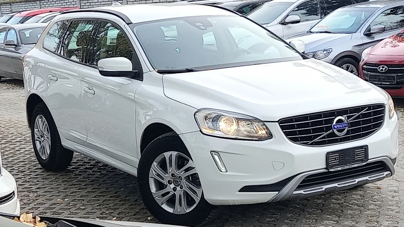 Volvo XC60 ИЗКЛЮЧИТЕЛНО ФЕЙС ЛИФТ СЕРВИЗ КНИЖК ОБСЛУЖН УНИКАТ, снимка 2 - Автомобили и джипове - 32771044