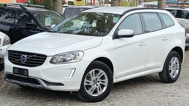 Volvo XC60 ИЗКЛЮЧИТЕЛНО ФЕЙС ЛИФТ СЕРВИЗ КНИЖК ОБСЛУЖН УНИКАТ, снимка 1 - Автомобили и джипове - 32771044