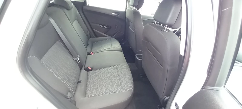 Opel Astra ИЗКЛЮЧИТЕЛНА СЕРВИЗ КНИЖК УНИКТ ОБСЛУЖЕН КАТО НОВА, снимка 14 - Автомобили и джипове - 32771044