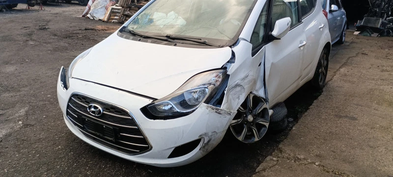 Hyundai Ix20 1.6, снимка 1 - Автомобили и джипове - 43734145