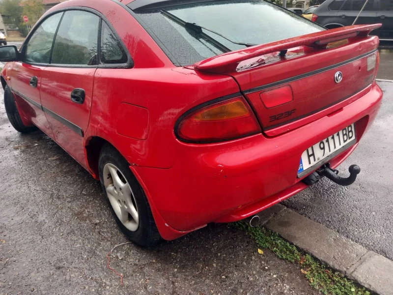 Mazda 323, снимка 4 - Автомобили и джипове - 47249027