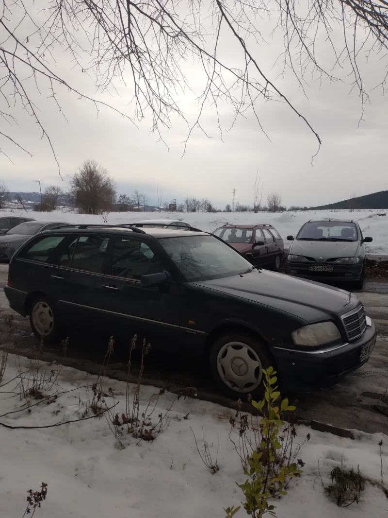 Mercedes-Benz C 220 Елеганс, снимка 3 - Автомобили и джипове - 48539068